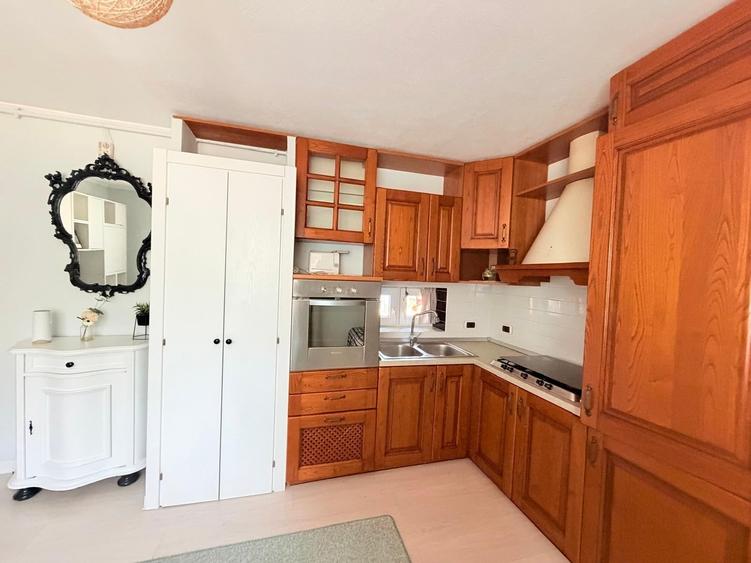 Apartament cu 2 camere în Cetate