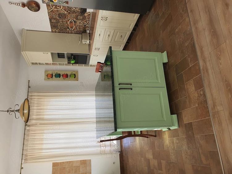 Casă cu 3 camere cu Teren 462 Mp în Central