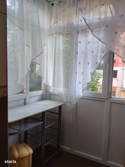 Apartament cu 2 camere decomandat în Sărari
