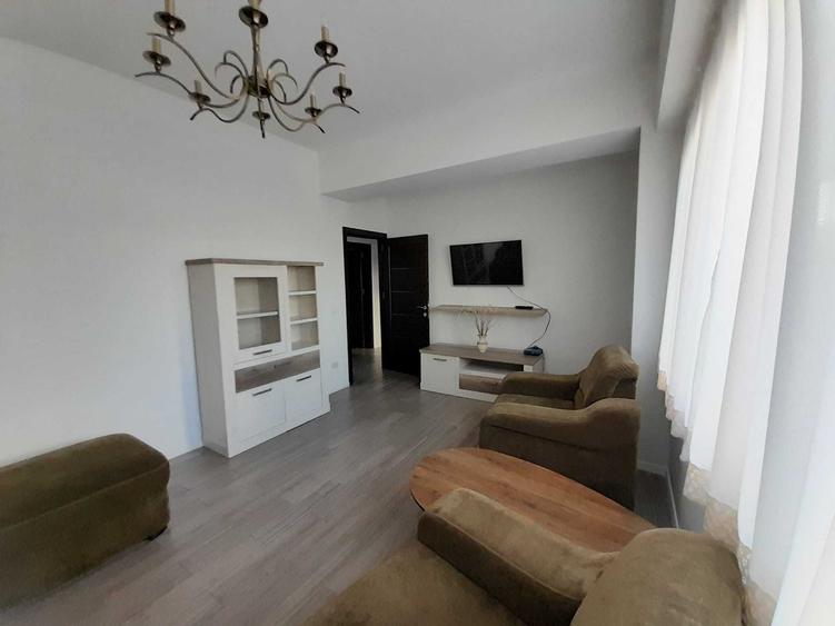 Apartament cu 2 camere decomandat în Mircea cel Bătrân