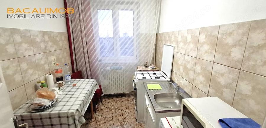Apartament cu 2 camere decomandat în Cornișa
