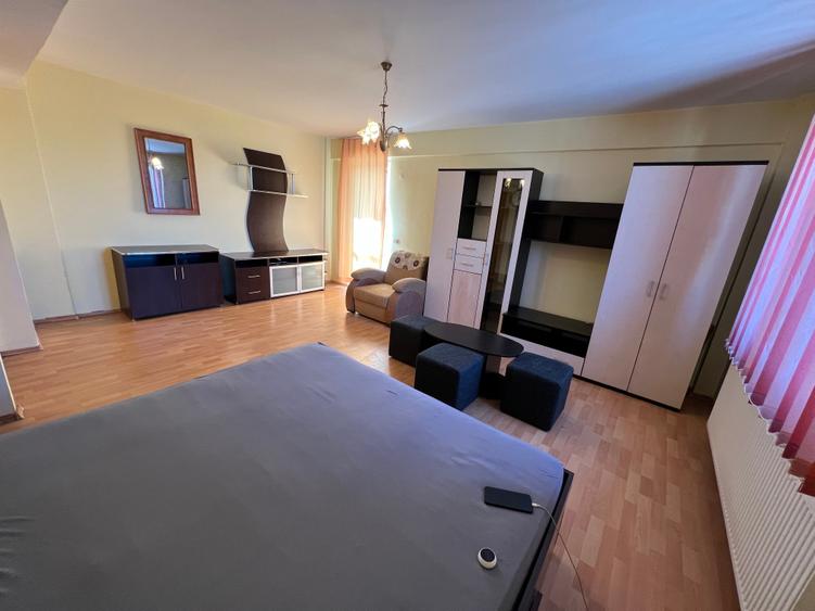 INCHIRIEZ apartament 1 camera spatios, zona Terezian - 3