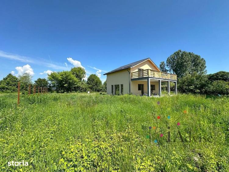 Casă cu 4 camere în Hălchiu