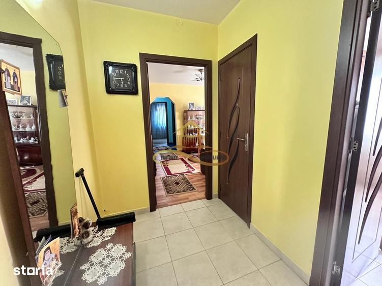 Apartament cu 2 camere semidecomandat în Republicii