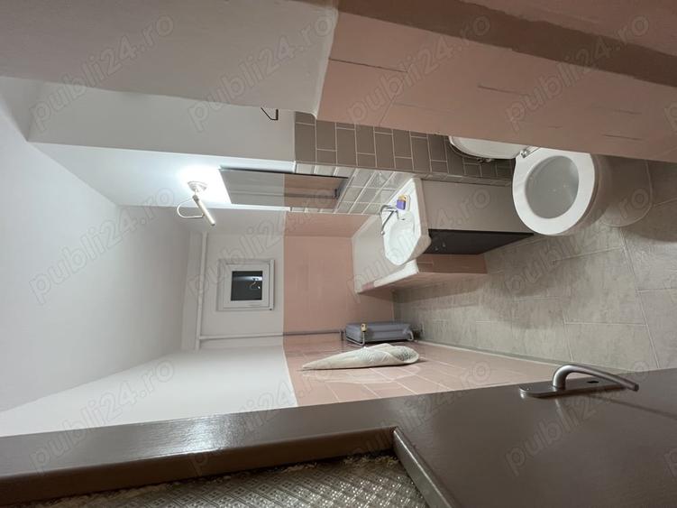 Apartament cu 2 camere semidecomandat în Aradul Nou