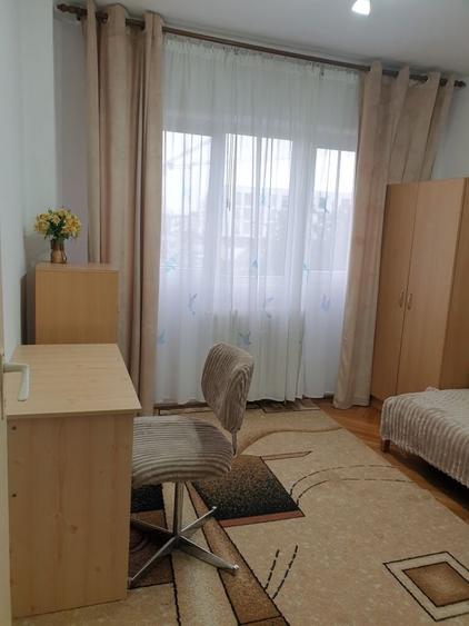 Apartament cu 2 camere decomandat în Lazaret