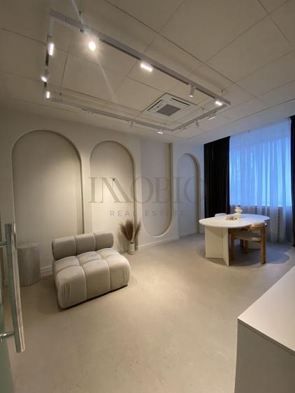Spațiu comercial, de 140 mp, în P-ța Romană