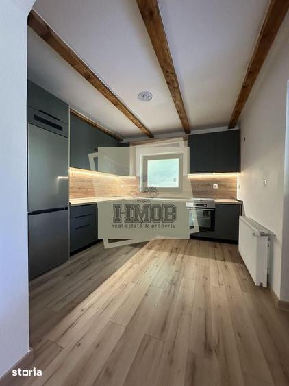 Casă cu 4 camere cu Teren 1000 Mp în Central