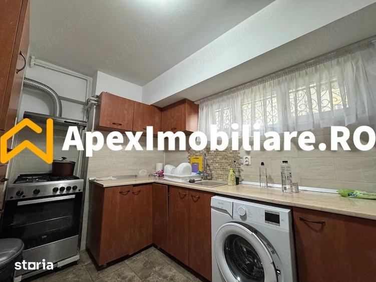 Apartament cu 4 camere decomandat în Vatra Luminoasă