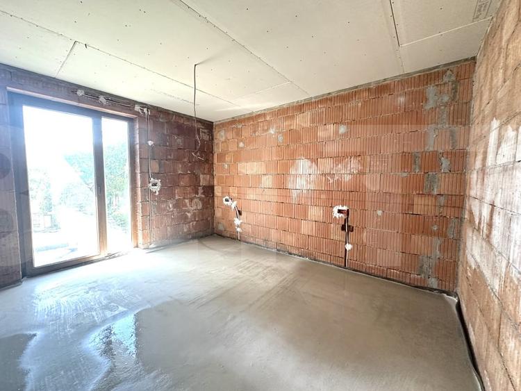 Apartament cu 3 camere decomandat în Braytim
