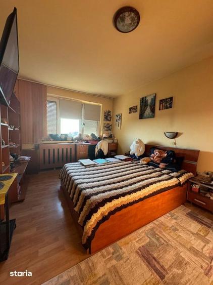 Apartament cu 3 camere decomandat, mobilat în Giurgiului