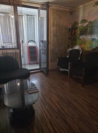 Apartament cu 2 camere semidecomandat în Domenii