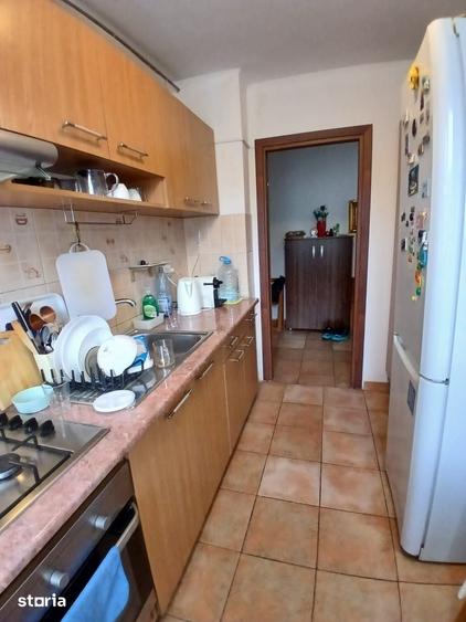 Apartament cu 4 camere decomandat în Rahova