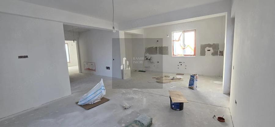 Casă cu Teren 350 Mp în Vârteju