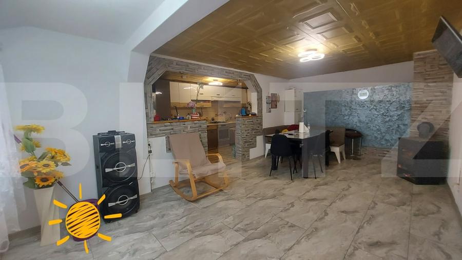 Casă individuală cu 7 camere cu Teren 1980 Mp în Vâlcele