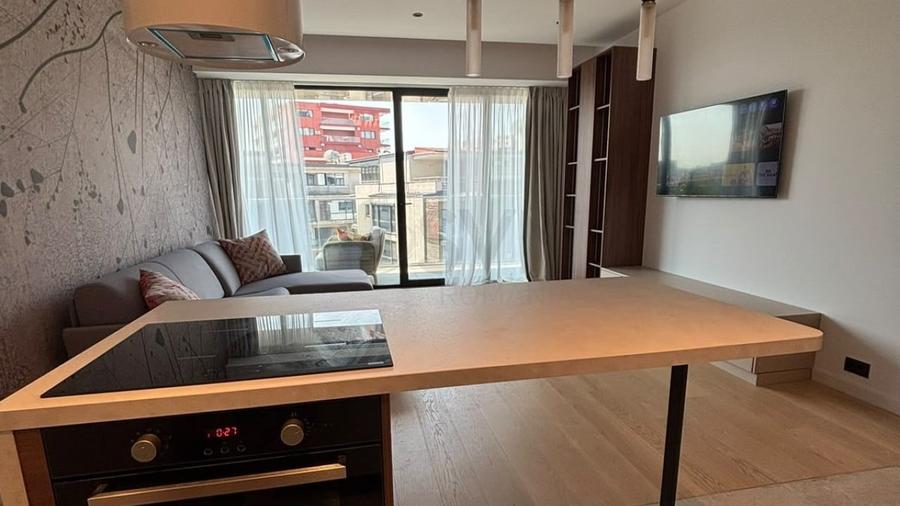 Apartament cu 2 camere decomandat, mobilat în Herăstrău