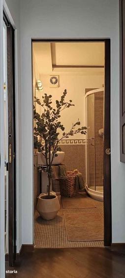 Apartament cu 3 camere semidecomandat în Ultracentral