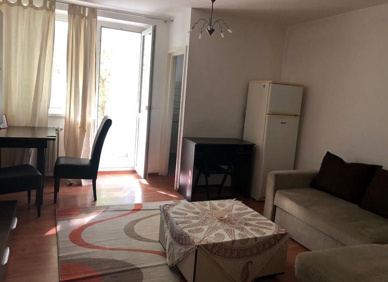 Garsonieră semidecomandată în Take Ionescu