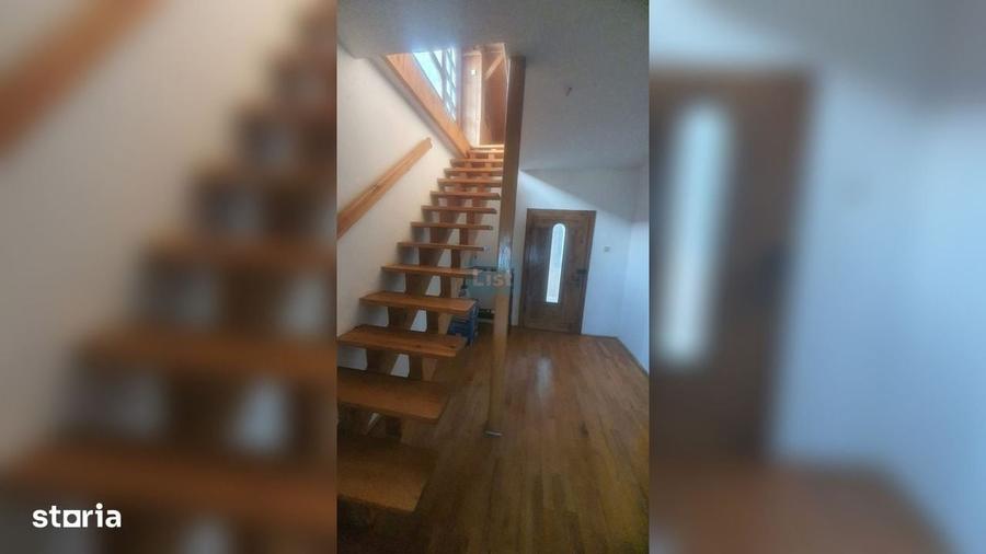 Casă cu 4 camere în Schela