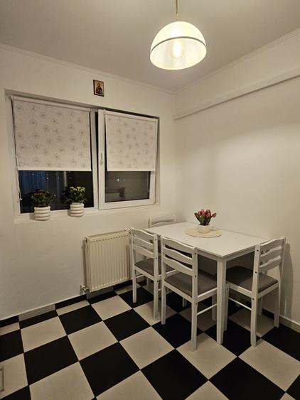 Apartament cu 2 camere decomandat în Florești
