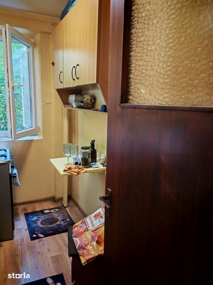 Apartament cu 2 camere decomandat, mobilat în Tei