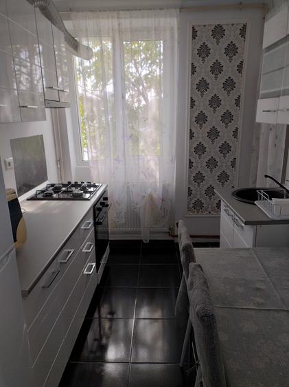 Apartament cu 2 camere decomandat în Gară