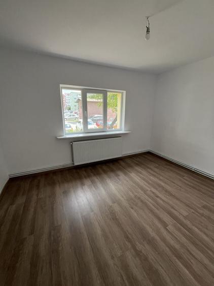 Apartament cu 2 camere semidecomandat în Popoveni