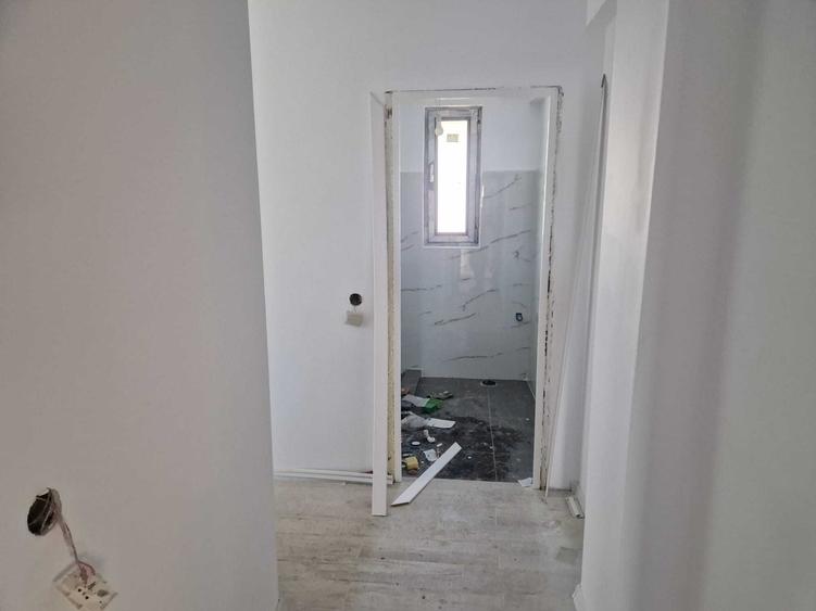De inchiriat cladire la strada principala in Valea Ursului - 4