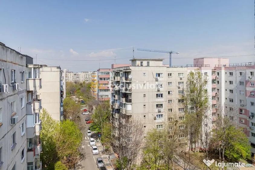 Apartament cu 3 camere decomandat în Sebastian