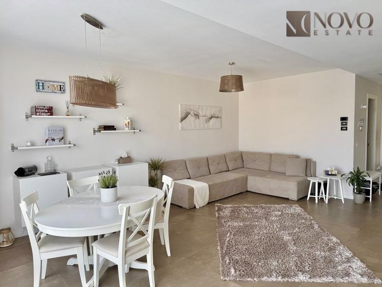 Apartament cu 2 camere semidecomandat, mobilat în P-ța Alba Iulia