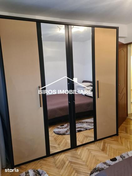 Apartament cu 2 camere decomandat în Rovine