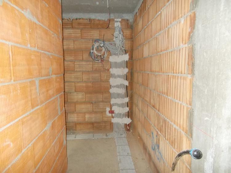 Duplex cu 3 camere cu Teren 310 Mp în Urseni