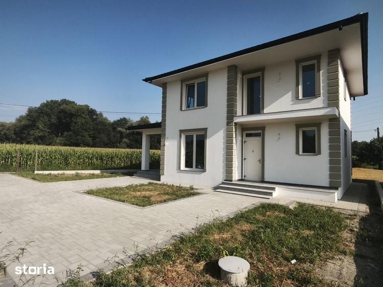 Casă cu 5 camere cu Teren 480 Mp în Horodnic