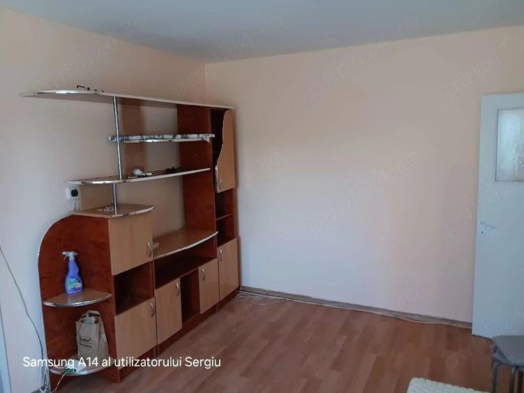 Garsonieră decomandată în Tătărași