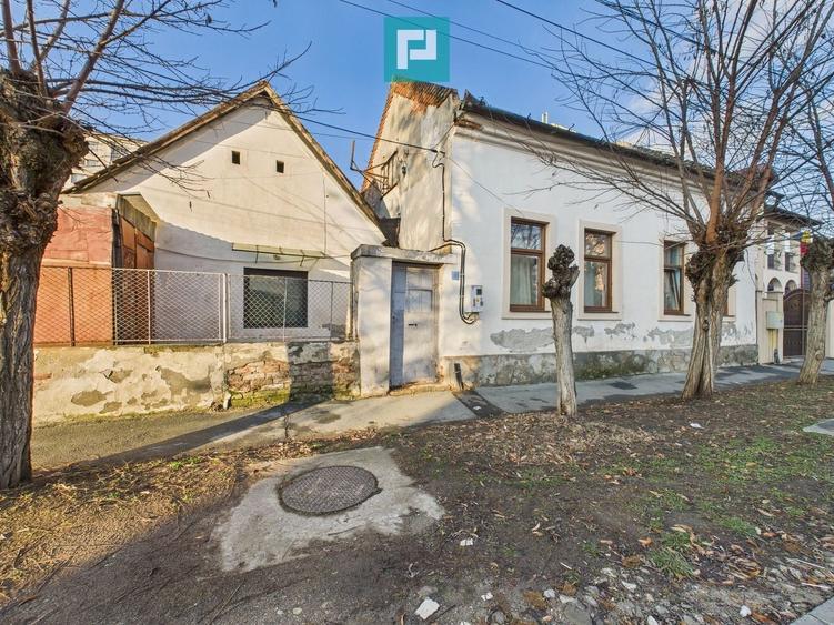 Casă individuală cu 3 camere cu Canalizare în Aurel Vlaicu