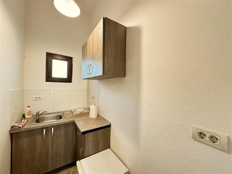 Apartament cu 2 camere semidecomandat în 3 Insule