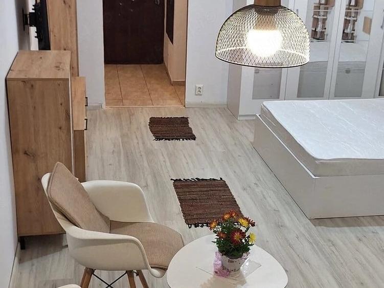 Garsonieră decomandată în Drumul Taberei