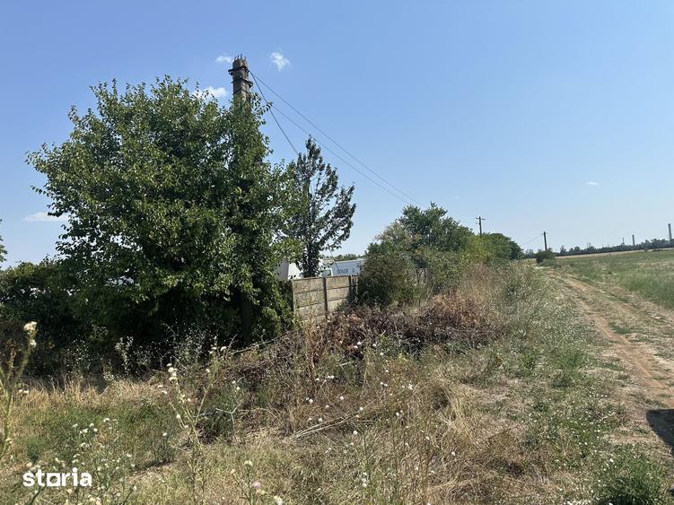 Teren de 19062 mp, în Vest