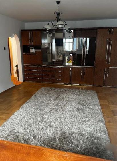 Apartament cu 3 camere decomandat, mobilat în Nerva Traian — fotografia 2