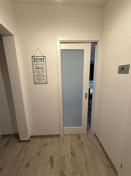 Apartament cu 3 camere decomandat în Dristor