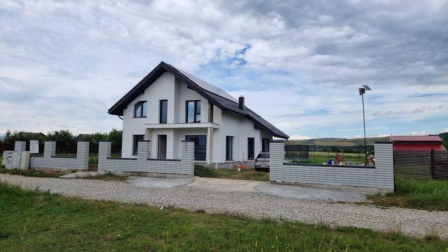 Casă cu 3 camere în Bod