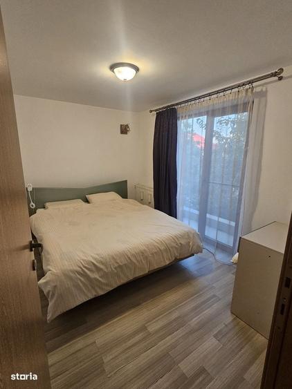 Casă cu 4 camere în Domnești