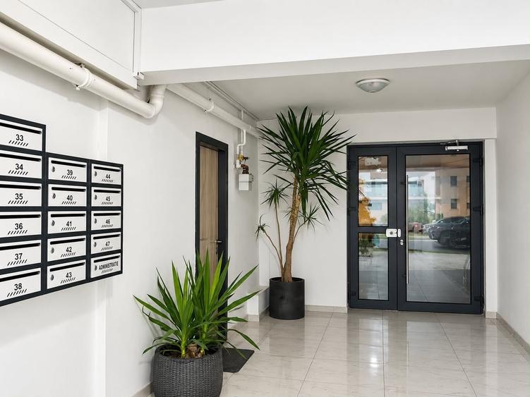 Apartament cu 2 camere semidecomandat în Sud