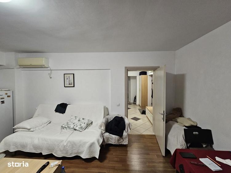 Apartament cu 2 camere decomandat în Basarab