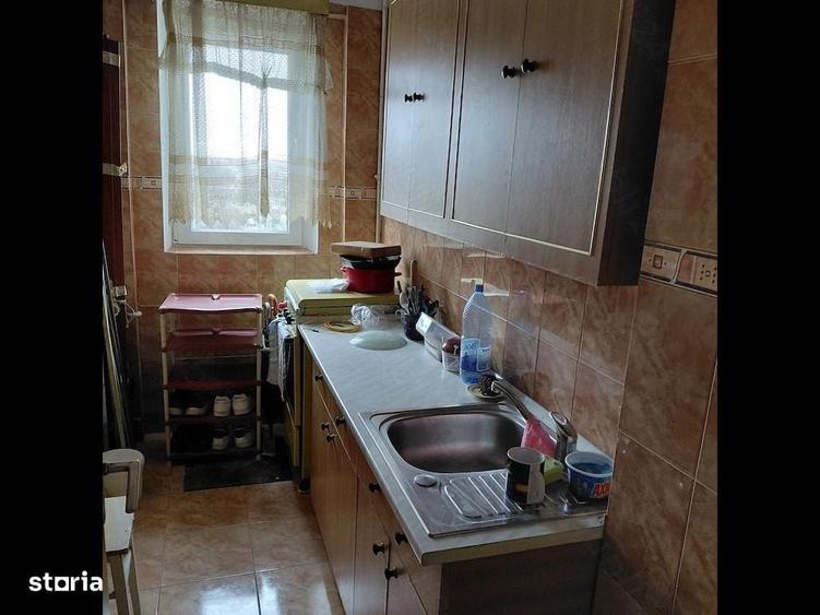 Apartament cu 2 camere decomandat în Drumul Taberei