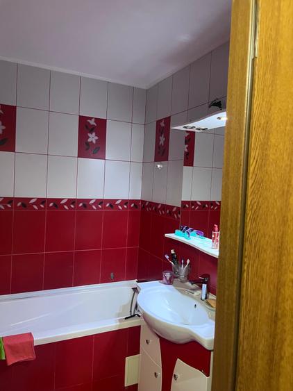 Apartament cu 2 camere semidecomandat în Unirii