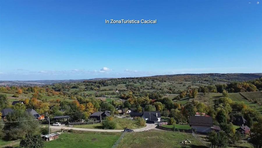 Teren Construcții intravilan de 3500 mp, în Cacica