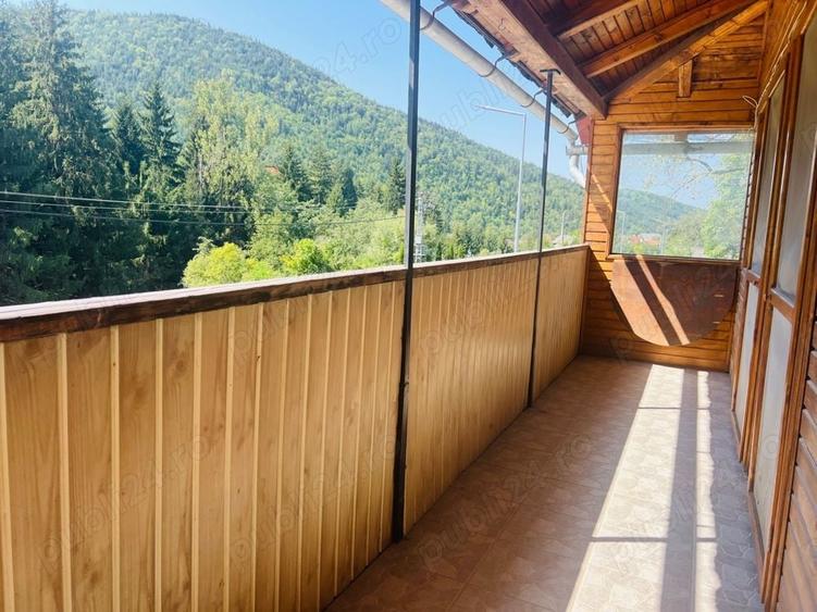 Casă cu 14 camere cu Teren 1978 Mp în Covasna