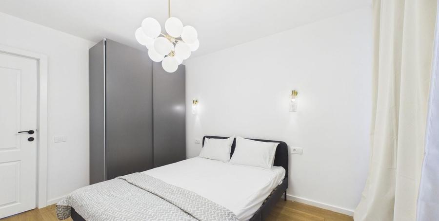 Apartament cu 3 camere decomandat în Ozana