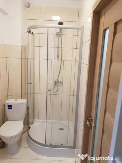 Apartament cu 2 camere semidecomandat în Gara de Nord